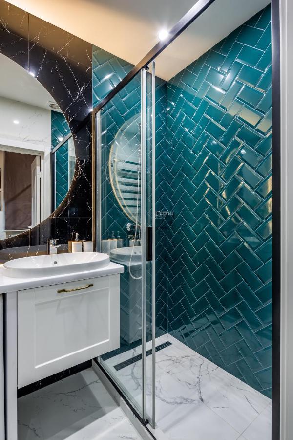 Emerald Lux Apartment. Livein利沃夫 外观 照片